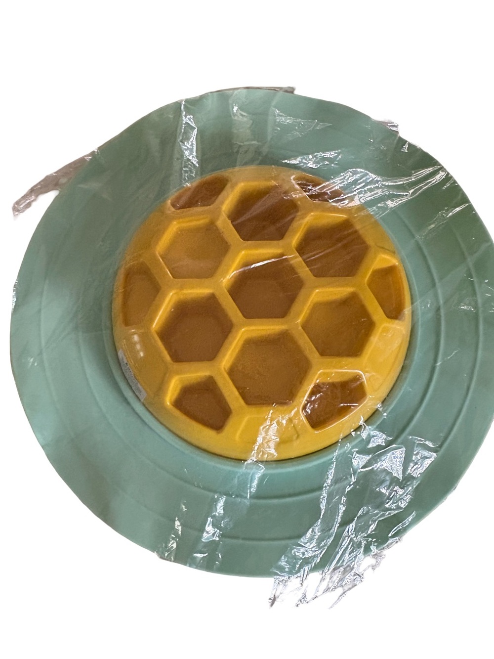 Honeycomb Silicone Mold on Mint Green Plate - Yellow & Mint